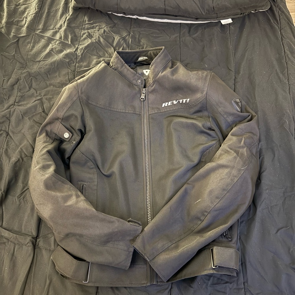 Motorcycle jacket (rev it)